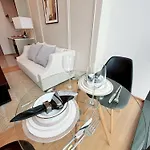 Newly Decorated Condo